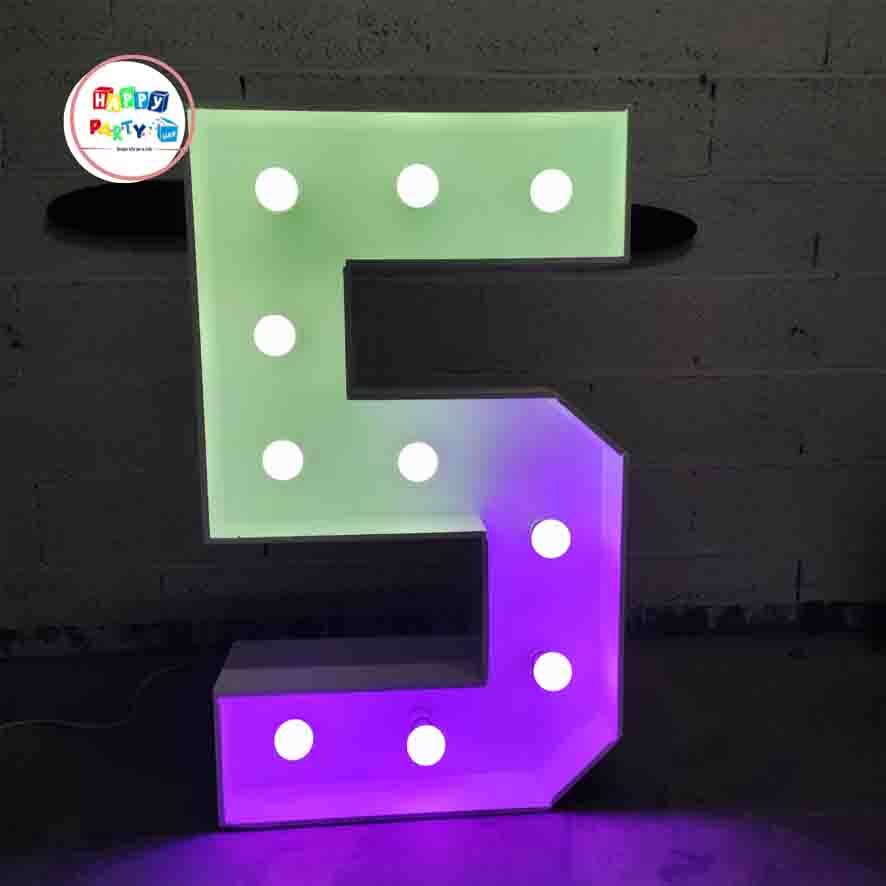 noleggio numero 5 colorato luminoso